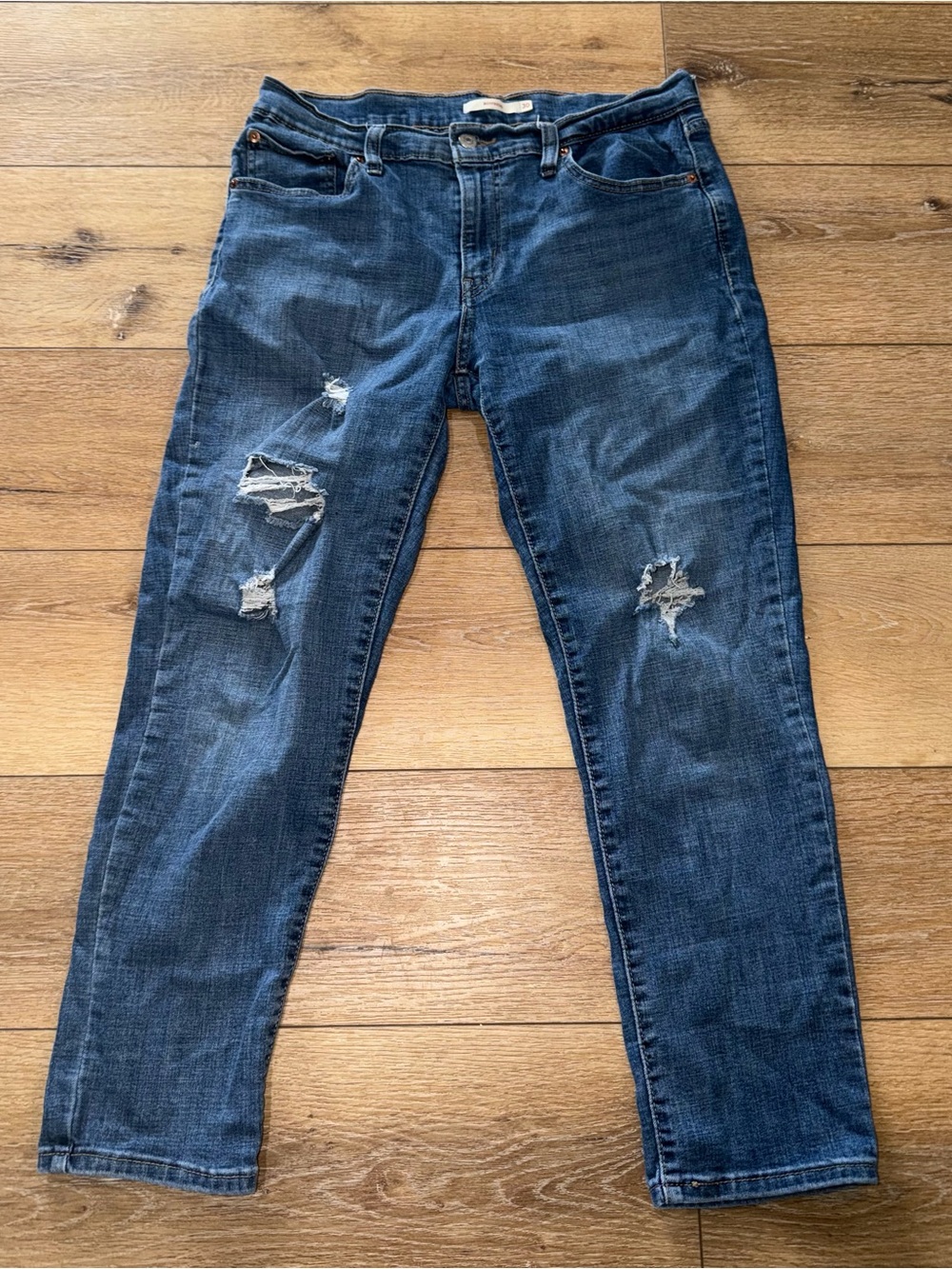 Levi Strauss Women’s Boyfriend Jeans 30